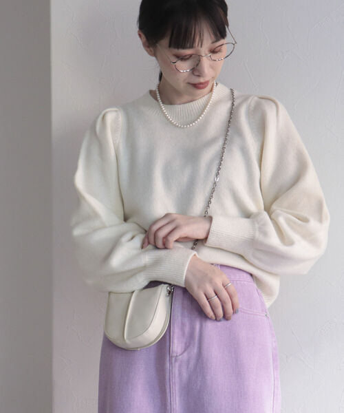 fredy emue（フレディエミュ）の「HAMILTON WOOL 袖タックプルオーバー（ニット/セーター・レディース・ライトグレー/オフホワイト/サックスブルー/オレンジ・38）」の18枚目の写真