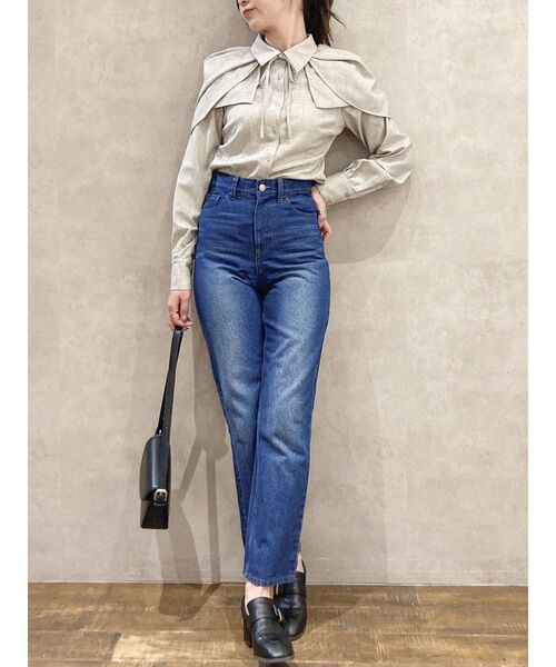 dazzlin（ダズリン）の「2WAYケープリボンブラウス（シャツ/ブラウス・レディース・ブルー/オフホワイト/グレー・FREE）」の21枚目の写真