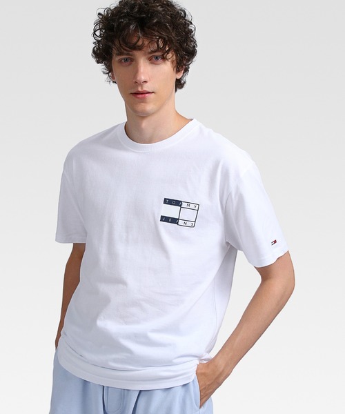 tommy jeans(トミー ジーンズ)の「ツイストフラッグロゴTシャツ(Tシャツ/カットソー・メンズ・ホワイト/ブラック・SMALL/MEDIUM/LARGE/X-LARGE)」の12枚目の写真