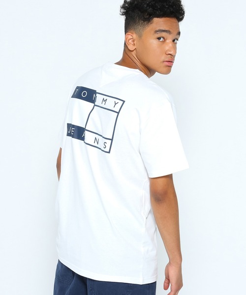 tommy jeans(トミー ジーンズ)の「ツイストフラッグロゴTシャツ(Tシャツ/カットソー・メンズ・ホワイト/ブラック・SMALL/MEDIUM/LARGE/X-LARGE)」の8枚目の写真