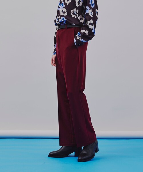 tk.TAKEO KIKUCHI(ティーケータケオキクチ)の「◆スリムフレア&デニムパンツ(デニムパンツ・メンズ・ネイビー系3/ボルドー/ダークグリーン・02/03)」の1枚目の写真