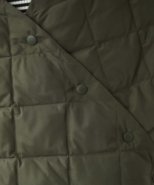 SHOO・LA・RUE（シューラルー）の「◆【軽くて暖かい】2WAYライトダウンキルトケープ（ストール/ショール・レディース・レッド系1/ブラック/カーキ/アイボリー・00）」の10枚目の写真