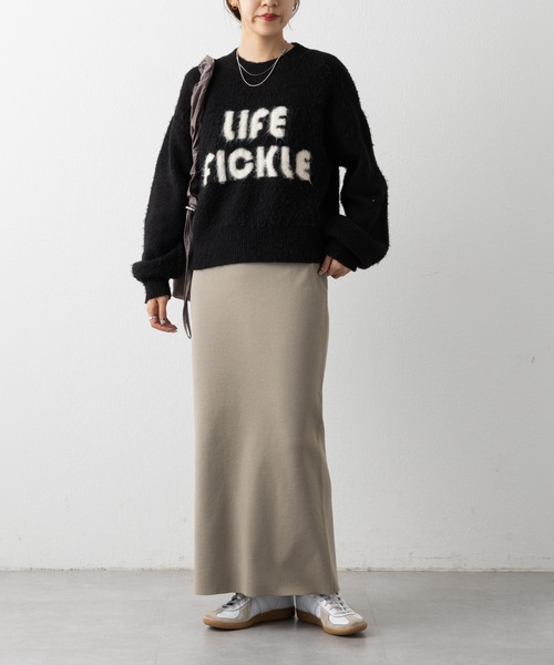 COLONY 2139（コロニートゥーワンスリーナイン）の「-3kg見え！エステルヤーンペンシルスカート（スカート・レディース・ブラック/オレンジ/モカ/カーキ/ネイビー/グレイッシュベージュ/ベージュ/ダークグリーン/レッド/グレー/ブラウン/ライム/ピンク/オフホワイト/チャコールグレー/ブルー/パープル/ライトグレー/ダークブラウン/サックスブルー/ブラウン系その他・MEDIUM/LARGE/SHORT/X-SMALL）」の11枚目の写真