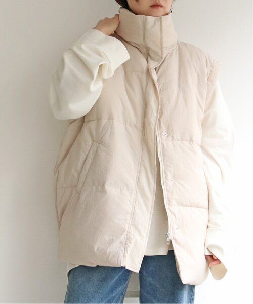 notch.（ノッチ）の「パデッドベスト（ダウンベスト・レディース・オフホワイト/ブラック/グレー・M）」の2枚目の写真