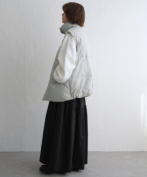 notch.（ノッチ）の「パデッドベスト（ダウンベスト・レディース・オフホワイト/ブラック/グレー・M）」の21枚目の写真