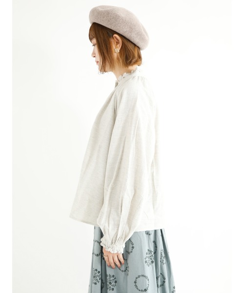 Samansa Mos2（サマンサ モスモス）の「スタンドフリルブラウス（シャツ/ブラウス・レディース・サックスブルー/モカ/チャコール/キナリ・ﾌﾘ-）」の19枚目の写真