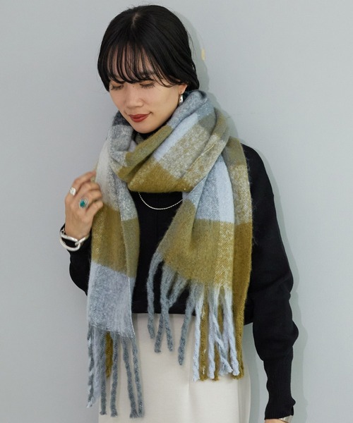 SHENERY（シーナリー）の「リサイクルポリブロックチェックストール（ストール/ショール・レディース・ベージュ/グリーン・FREE）」の18枚目の写真