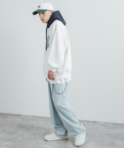 Rocky Monroe（ロッキーモンロー）の「オーバーサイズ 裏起毛カレッジロゴプリントプルオーバーパーカー（パーカー・メンズ・ブラック/ネイビー/グレー/グリーン/ブラック系/グレー系/グレー系1/グリーン系/ホワイト・M/L/XL）」の12枚目の写真