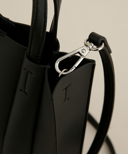 NANO universe（ナノユニバース）の「LB.04/プリーツミニトートバッグ（トートバッグ・レディース・ホワイト/ブラック/ベージュ・FREE）」の8枚目の写真