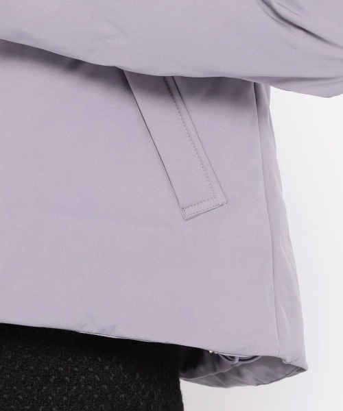 MISCH MASCH（ミッシュマッシュ）の「ショールカラーシームレスダウン（ダウンジャケット/コート・レディース・ブラック/モカ・MEDIUM）」の10枚目の写真