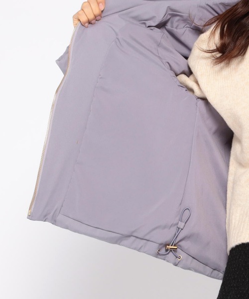 MISCH MASCH（ミッシュマッシュ）の「ショールカラーシームレスダウン（ダウンジャケット/コート・レディース・ブラック/モカ・MEDIUM）」の13枚目の写真