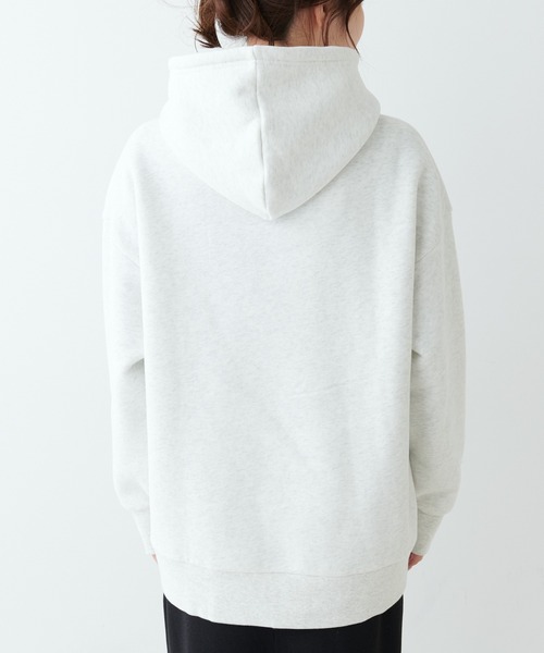 PUAL CE CIN（ピュアルセシン）の「カレッジロゴプリントパーカー