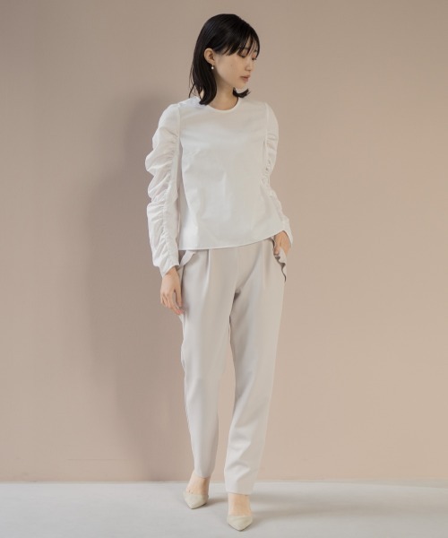 kaene(カエン)の「ギャザースリーブブラウス(シャツ/ブラウス・レディース・ブラック/オフホワイト・1/2)」の3枚目の写真