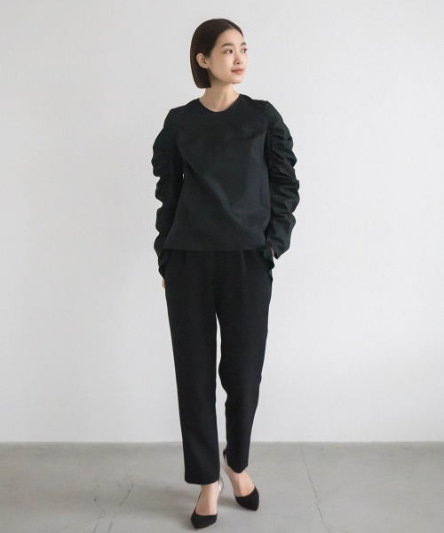 kaene(カエン)の「ギャザースリーブブラウス(シャツ/ブラウス・レディース・ブラック/オフホワイト・1/2)」の7枚目の写真