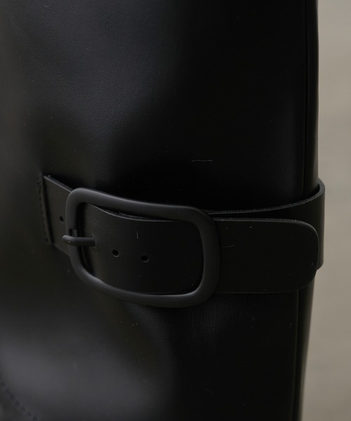 FEKETE（フェケテ）の「VEGAN LEATHER WIDE LONG BOOTS / ヴィーガンレザーワイドロングブーツ（ブーツ・レディース・ブラック・SMALL/MEDIUM/LARGE）」の4枚目の写真