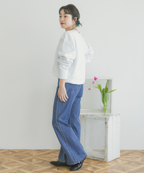 ITEMS URBANRESEARCH(アイテムズ アーバンリサーチ)の「セミフレアデニム(デニムパンツ・レディース・ライトブルー/ブルー・SMALL/MEDIUM)」の9枚目の写真