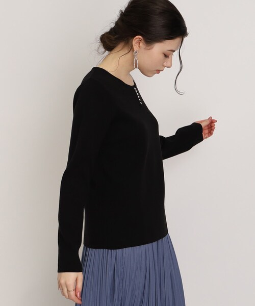 DRESKIP（ドレスキップ）の「◆【洗える】パ－ル調ボタンで惹きつける ラウンドネックニット（ニット/セーター・レディース・ブラック/ナチュラル/ホワイト系5/ピンク系・02/03/04）」の21枚目の写真