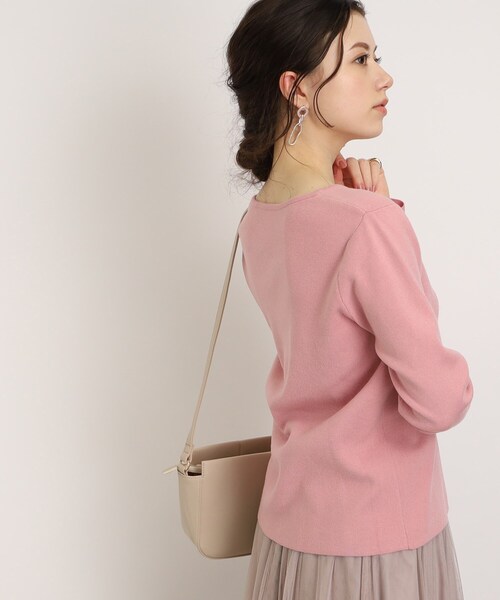 DRESKIP（ドレスキップ）の「◆【洗える】パ－ル調ボタンで惹きつける ラウンドネックニット（ニット/セーター・レディース・ブラック/ナチュラル/ホワイト系5/ピンク系・02/03/04）」の14枚目の写真