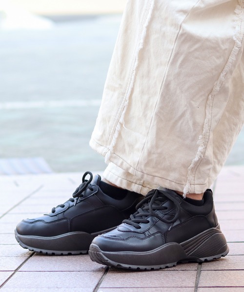 LOVEHUNTER（ラブハンター）の「軽量　厚底スニーカー《約5.5cmソール》（スニーカー・レディース・ブラック/ブラック×ブラック/ホワイト・42/43/41/40/M/L/44/SS/LL/S）」の9枚目の写真