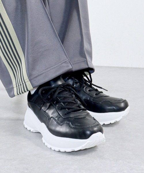 LOVEHUNTER（ラブハンター）の「軽量　厚底スニーカー《約5.5cmソール》（スニーカー・レディース・ブラック/ブラック×ブラック/ホワイト・42/43/41/40/M/L/44/SS/LL/S）」の17枚目の写真