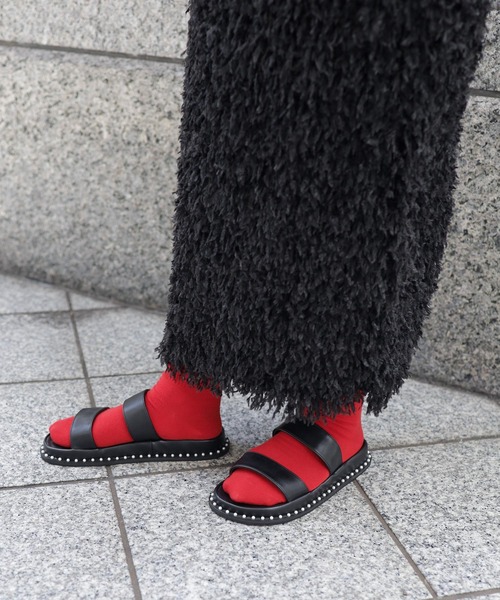 SESTO（セスト）の「パールピースのダブルストラップフットベッドサンダル（サンダル・レディース・ブラック/アイボリー・LL/3L/S/M/L）」の3枚目の写真