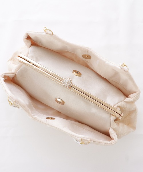 Lace Ladies(レースレディース)の「パールハンドルがま口レースパーティーバッグ(クラッチバッグ・レディース・ベージュ/ブラック・FREE)」の8枚目の写真
