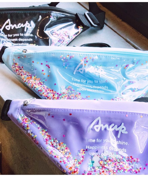 ANAP kids（アナップキッズ）の「クリアスパンコールウエストポーチ