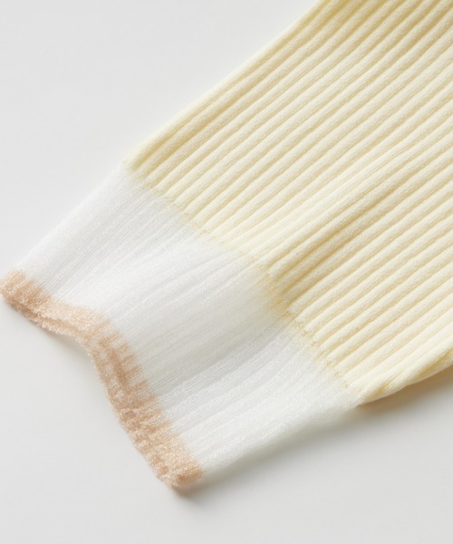 GeeRA（ジーラ）の「【S-XLサイズ展開】オフィスカジュアルにもキレカジにも！袖口配色シアーリブニットトップス（ニット/セーター・レディース・オレンジ/アイボリー/ブラック/ブルー/ベージュ/ブルー系その他/ブラック×ブルー/オフホワイト・LARGE/MEDIUM/SMALL/X-LARGE）」の12枚目の写真