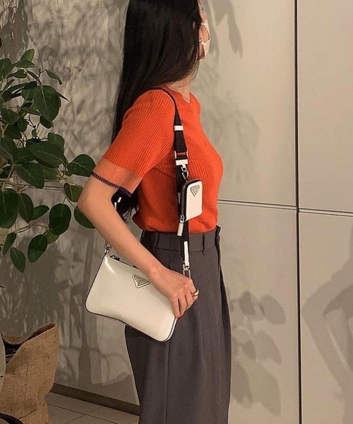 GeeRA（ジーラ）の「【S-XLサイズ展開】オフィスカジュアルにもキレカジにも！袖口配色シアーリブニットトップス（ニット/セーター・レディース・オレンジ/アイボリー/ブラック/ブルー/ベージュ/ブルー系その他/ブラック×ブルー/オフホワイト・LARGE/MEDIUM/SMALL/X-LARGE）」の21枚目の写真