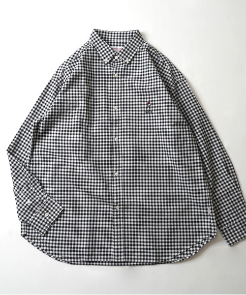 Red Cap Girl（レッドキャプガール）の「【RED CAP GIRL】無地 / ギンガムチェック ビッグシルエット ワンポイントブロードシャツ（シャツ/ブラウス・メンズ・ブラック系その他/ブルー系その他/ネイビー/サックスブルー/ホワイト・M/L）」の2枚目の写真