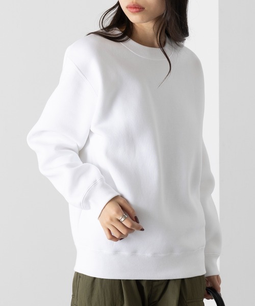 United Athle(ユナイテッドアスレ)の「モチっと柔らかな着心地!【United Athle】T/C crew neck sweat / クルーネックスウェット トレーナー 10オンス 裏起毛 5928(スウェット・メンズ・ブラック/レッド/オリーブ/パープル/グリーン/ヘザーグレー/ネイビー/ダークブラウン/ホワイト/サンドベージュ/アッシュ/ダークグレー/オレンジ/ロイヤルブルー/スミクロ/スモーキーグリーン系/バーガンディー/インディゴブルー/ナチュラル・M/L/XL/S/XXL)」の2枚目の写真