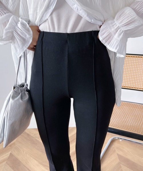 MYMOOD.（マイムード）の「センタープレス セミフレアパンツ（その他パンツ・レディース・ブラック/グレー・FREE）」の6枚目の写真