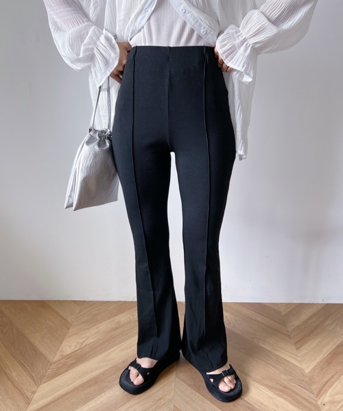 MYMOOD.（マイムード）の「センタープレス セミフレアパンツ（その他パンツ・レディース・ブラック/グレー・FREE）」の7枚目の写真