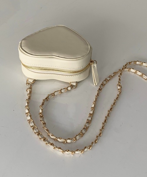 mi via loca（ミヴィアロカ）の「ハートモチーフ チェーンminiバッグ（ショルダーバッグ・レディース・ホワイト/ピンク/イエロー/ブラック・FREE）」の10枚目の写真