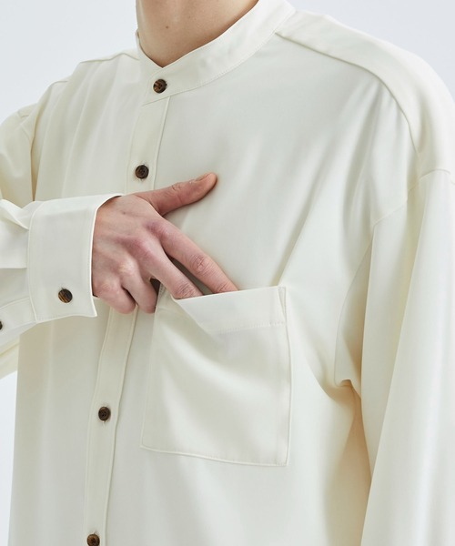 ATTACHMENT(アタッチメント)の「STUDIOUS別注 DROP SHOULDER BAND COLLAR L/S SH(シャツ/ブラウス・メンズ・ブラック/ネイビー/キナリ・1/2)」の11枚目の写真