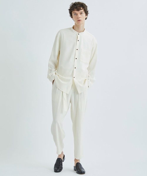 ATTACHMENT(アタッチメント)の「STUDIOUS別注 DROP SHOULDER BAND COLLAR L/S SH(シャツ/ブラウス・メンズ・ブラック/ネイビー/キナリ・1/2)」の4枚目の写真