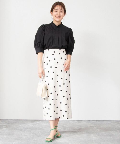 NOLLEY’S（ノーリーズ）の「スタンドフリルブラウス（シャツ/ブラウス・レディース・ブラック/ブルー系その他7/ホワイト/チャコールグレー/インディゴブルー・38）」の18枚目の写真