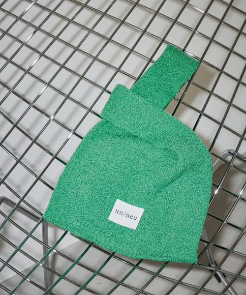 un/neu(アンノイ)の「ニットミニバッグ / アシンメトリーミニバッグ(ハンドバッグ・レディース・グリーン/レッド/グレー・FREE)」の20枚目の写真