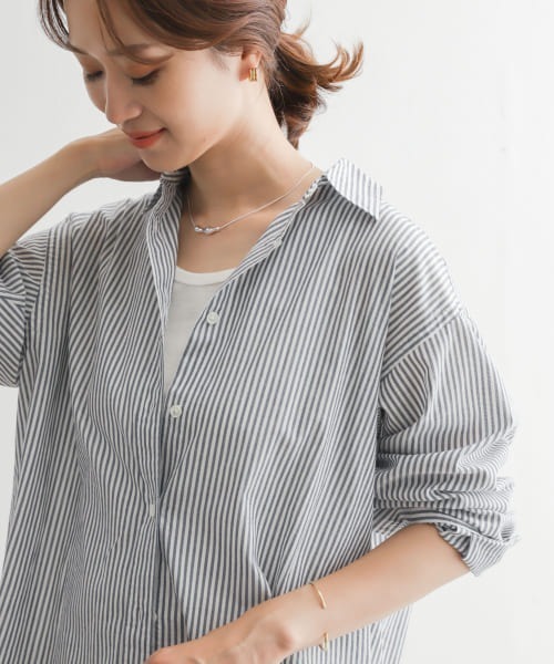 URBAN RESEARCH DOORS（アーバンリサーチドアーズ）の「コットンローンシャツ（シャツ/ブラウス・レディース・ストライプ/ライトベージュ/ミント・MEDIUM）」の17枚目の写真