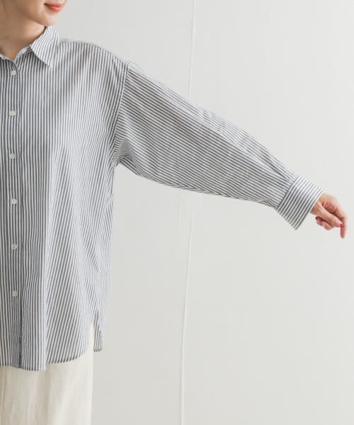 URBAN RESEARCH DOORS（アーバンリサーチドアーズ）の「コットンローンシャツ（シャツ/ブラウス・レディース・ストライプ/ライトベージュ/ミント・MEDIUM）」の14枚目の写真