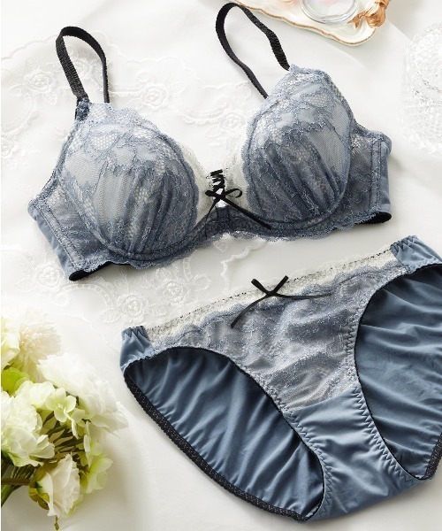 tutuanna（チュチュアンナ）の「ブラジャーショーツセット[感激のブラ・脇すっきり]グラシアナレースブラ&ショーツセット（ブラ&ショーツ・レディース・ピンク/グレー/ブラック/サックスブルー/スモークピンク/ブルー・B65/C70/A65/E70/B70/D65/C75/E75/A70/D70/C65/B75/E65/D75/A75）」の4枚目の写真