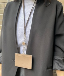 PEDIR（ペディール）の「ディアシュリンク レザー 本革 リール付IDケース/PEDIR（パスケース）」