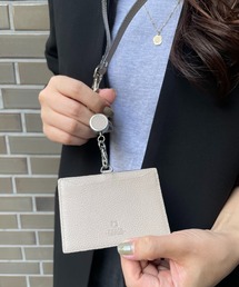PEDIR（ペディール）の「ディアシュリンク レザー 本革 リール付IDケース/PEDIR（パスケース）」
