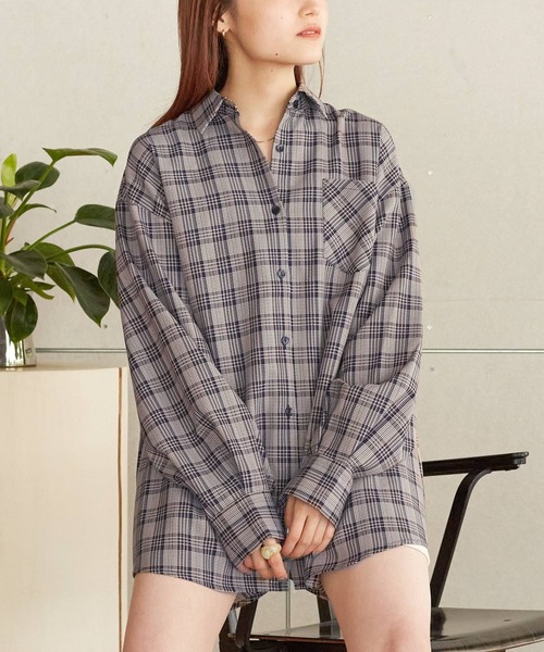 w closet（ダブルクローゼット）の「チェック柄バックオープンシャツ