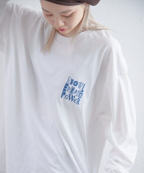 WHIMSIC（ウィムジック）の「【UNISEX】エンブロイダリーロゴロングスリーブTEE（Tシャツ/カットソー・メンズ・ブラック/ライトグレー/ブラウン/ホワイト・FREE）」の2枚目の写真