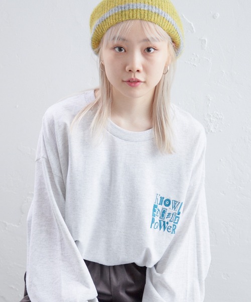 WHIMSIC（ウィムジック）の「【UNISEX】エンブロイダリーロゴロングスリーブTEE（Tシャツ/カットソー・メンズ・ブラック/ライトグレー/ブラウン/ホワイト・FREE）」の4枚目の写真