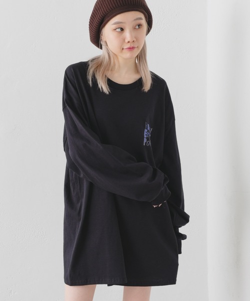 WHIMSIC（ウィムジック）の「【UNISEX】エンブロイダリーロゴロングスリーブTEE（Tシャツ/カットソー・メンズ・ブラック/ライトグレー/ブラウン/ホワイト・FREE）」の3枚目の写真