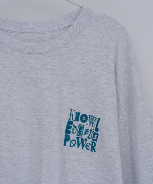 WHIMSIC（ウィムジック）の「【UNISEX】エンブロイダリーロゴロングスリーブTEE（Tシャツ/カットソー・メンズ・ブラック/ライトグレー/ブラウン/ホワイト・FREE）」の15枚目の写真