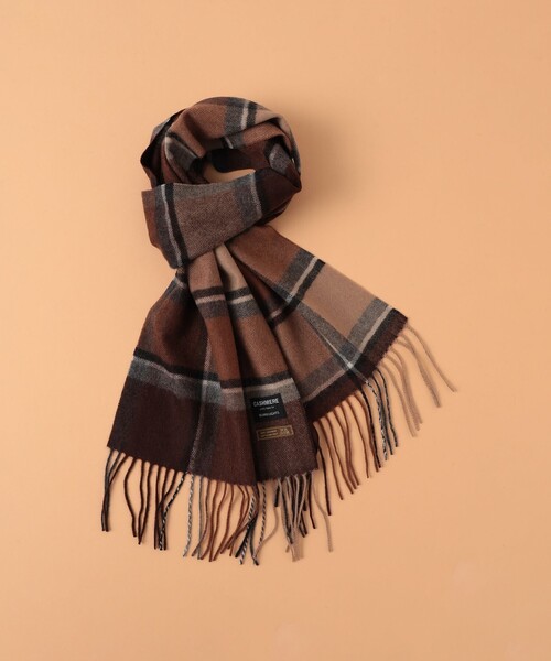 BEAMS LIGHTS（ビームスライツ）の「BEAMS LIGHTS / カシミヤ シングルチェック マフラー（マフラー・メンズ・ベージュ/チャコールグレー・ONE SIZE）」の8枚目の写真