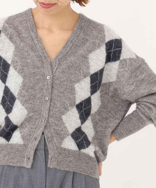 IENA（イエナ）の「ベビーアルパカ混 アーガイル Vネックカーディガン